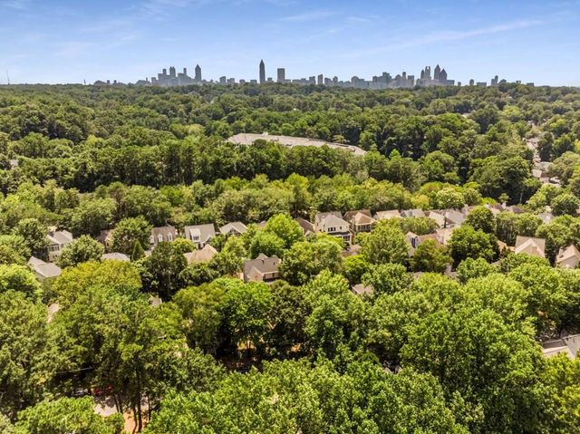 617 Kimberly NE Lane, Atlanta, GA 30306