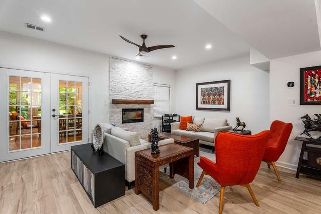 617 Kimberly NE Lane, Atlanta, GA 30306