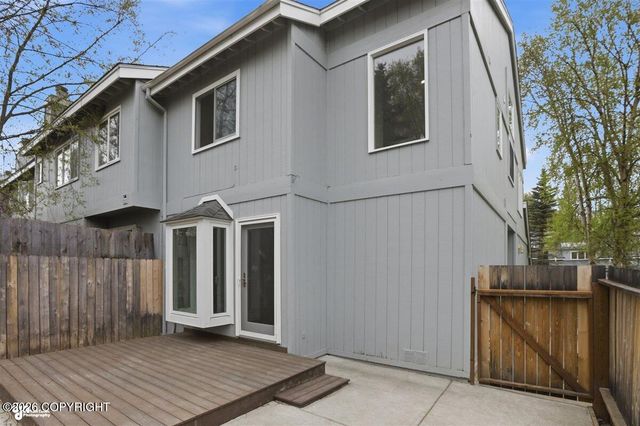 2945 Brittany Drive, Anchorage, AK 99504