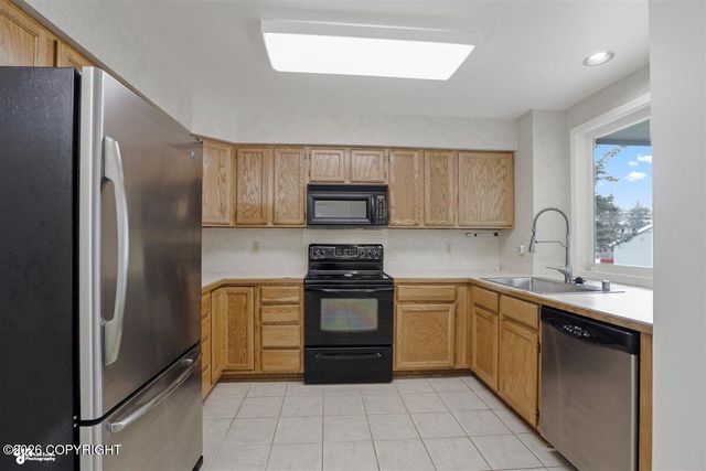 2945 Brittany Drive, Anchorage, AK 99504