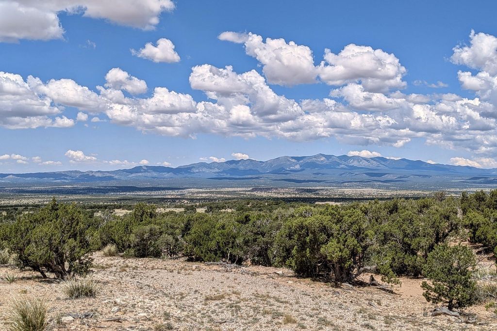 10 SAN MIGUEL Trail, Mountainair, NM 87036