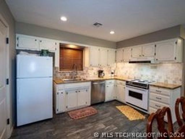 2201 June Hill Road, Kingston, OK 73439