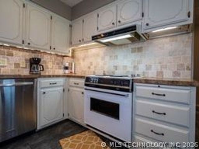 2201 June Hill Road, Kingston, OK 73439