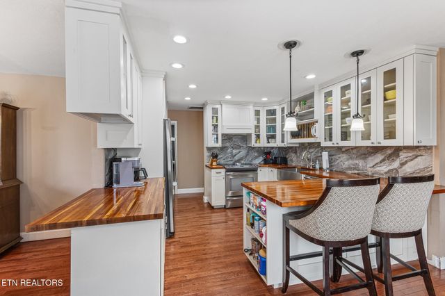 5545 J Riley West Rd, Greenback, TN 37742