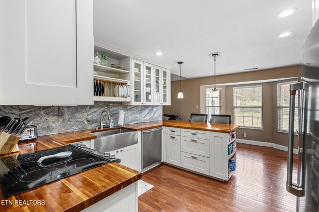 5545 J Riley West Rd, Greenback, TN 37742