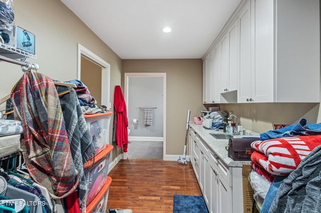 5545 J Riley West Rd, Greenback, TN 37742