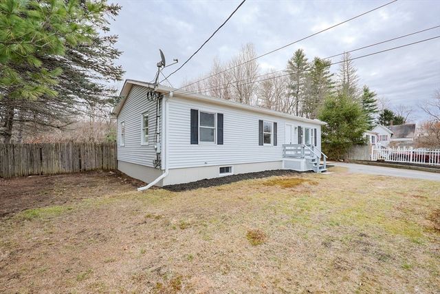 126 Harvard Ave, Athol, MA 01331