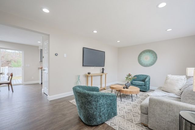 126 Harvard Ave, Athol, MA 01331