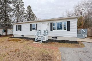 126 Harvard Ave, Athol, MA 01331