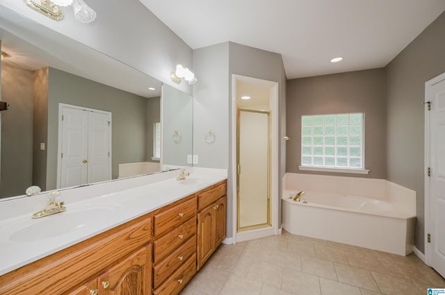 8435 WARWICK DRIVE, Morris, AL 35116