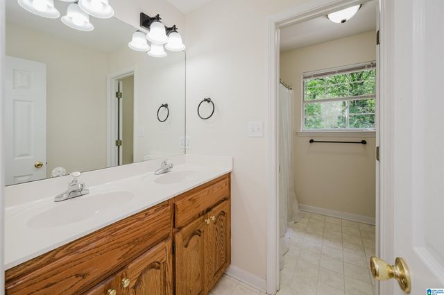 8435 WARWICK DRIVE, Morris, AL 35116
