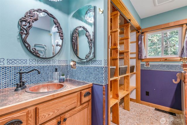 748 55th Street, Port Townsend, WA 98368