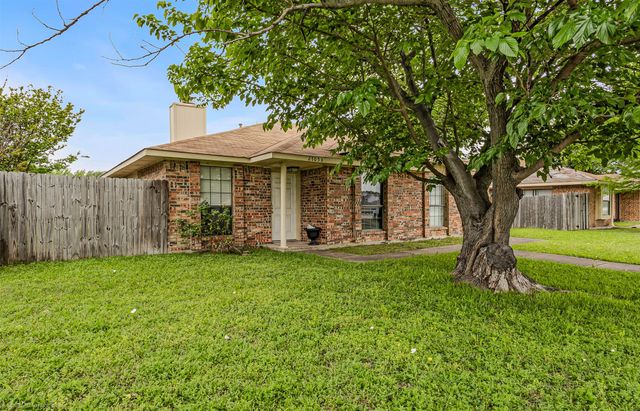 2705 Stanford Street, Rowlett, TX 75088