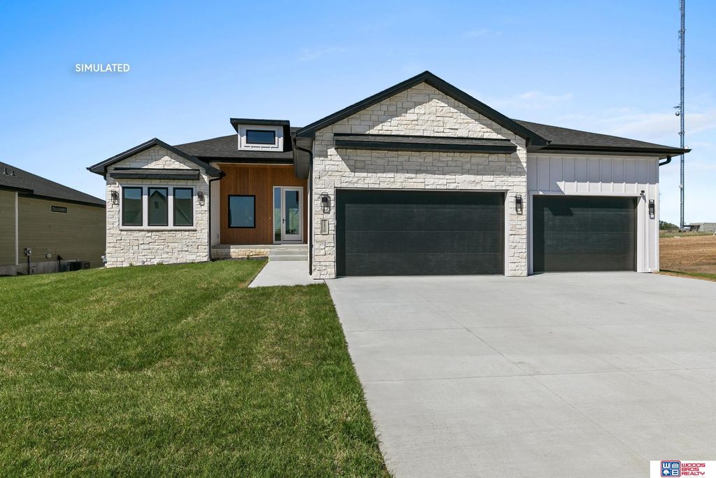 8900 Dragonfly Lane, Lincoln, NE 68526