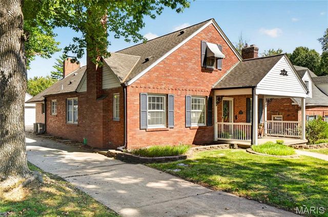 7615 N Sunset Drive, Pasadena Park, MO 63121
