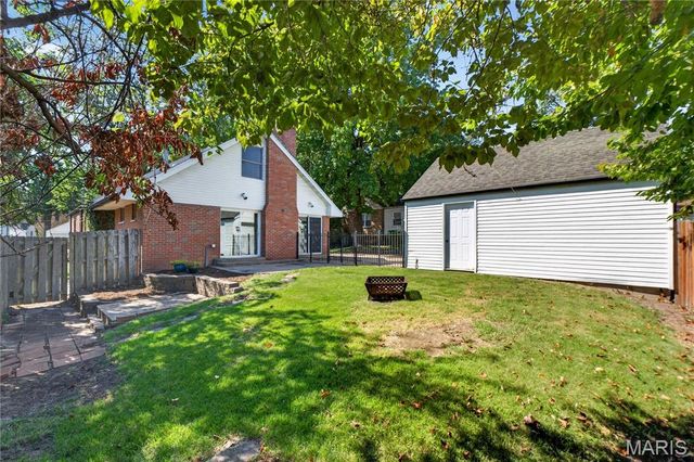 7615 N Sunset Drive, Pasadena Park, MO 63121