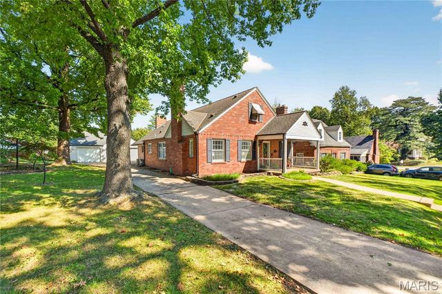 7615 N Sunset Drive, Pasadena Park, MO 63121