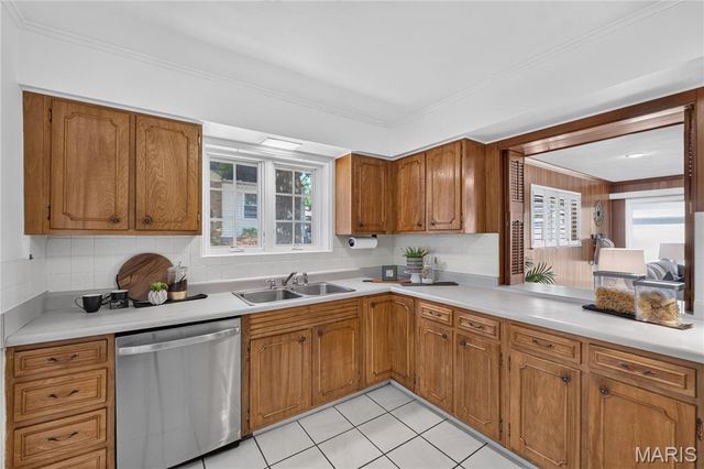 7615 N Sunset Drive, Pasadena Park, MO 63121