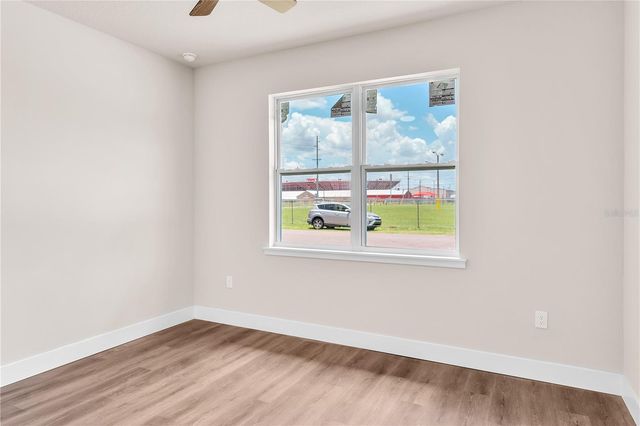 2203 W LOWRY AVENUE, Plant City, FL 33563