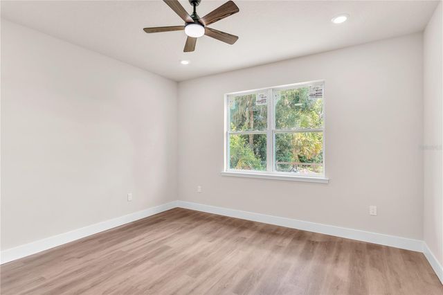 2203 W LOWRY AVENUE, Plant City, FL 33563