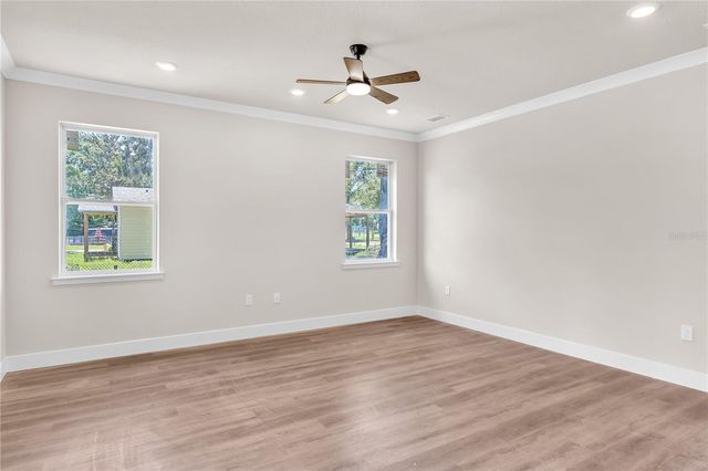 2203 W LOWRY AVENUE, Plant City, FL 33563