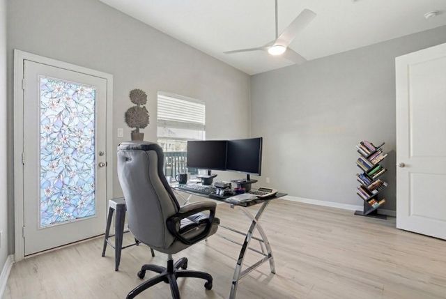 709 N Bayshore Drive, La Porte, TX 77571