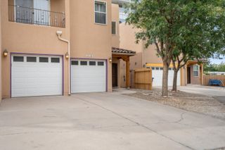 512 Alcalde Place SW, Albuquerque, NM 87104