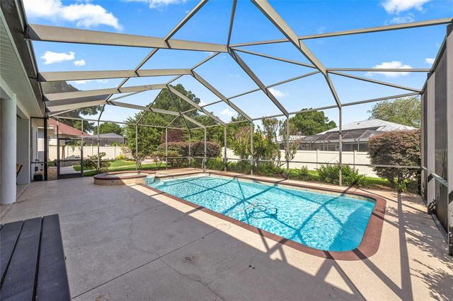 5248 SE 39TH LOOP, Ocala, FL 34480