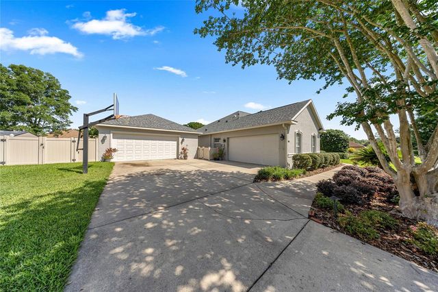 5248 SE 39TH LOOP, Ocala, FL 34480