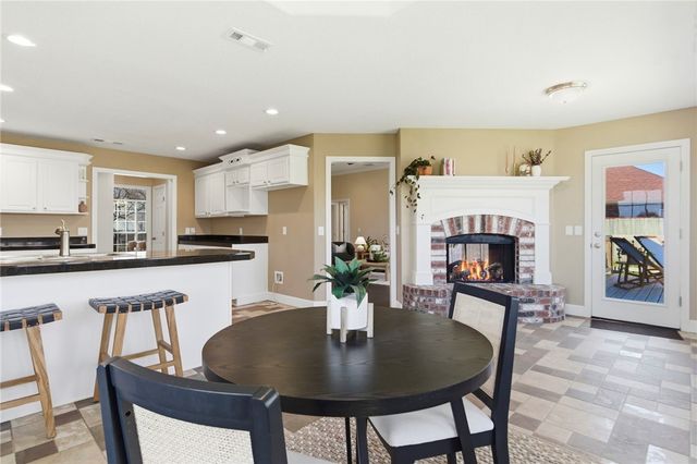 4465 Warwick Cove, Springdale, AR 72762