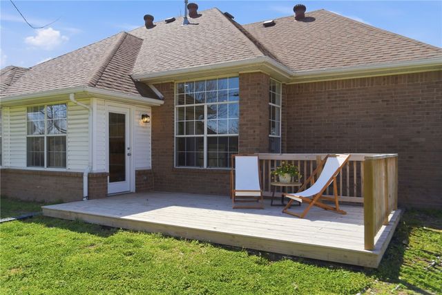 4465 Warwick Cove, Springdale, AR 72762