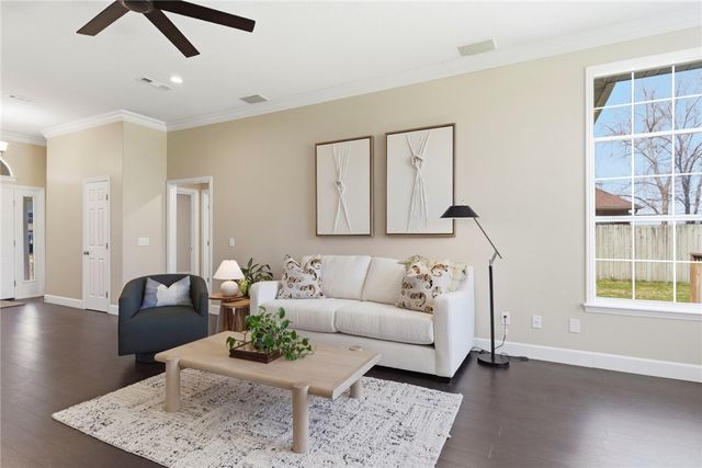 4465 Warwick Cove, Springdale, AR 72762