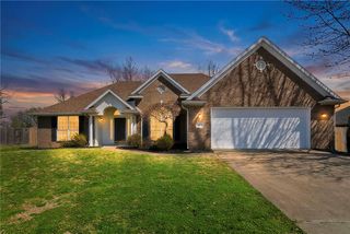 4465 Warwick Cove, Springdale, AR 72762