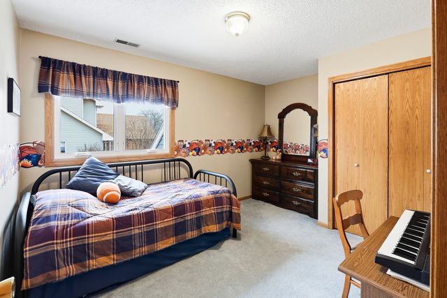 1216 Big Rock Park Road, Pella, IA 50219