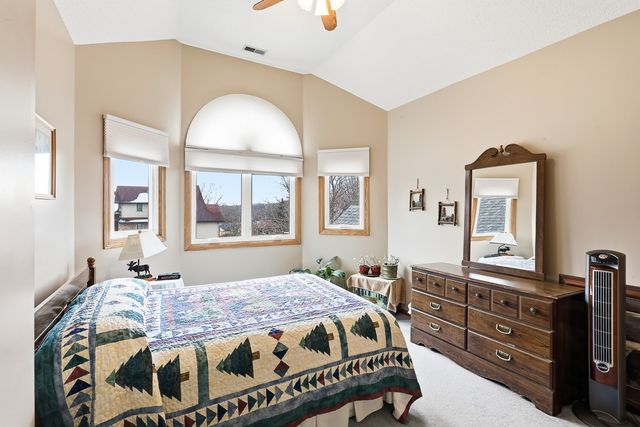 1216 Big Rock Park Road, Pella, IA 50219