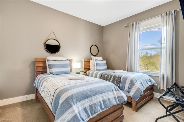 20 Byrdcliffe Lane, Asheville, NC 28805