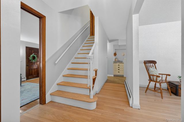 22 Hatfield Road, Mahopac, NY 10541