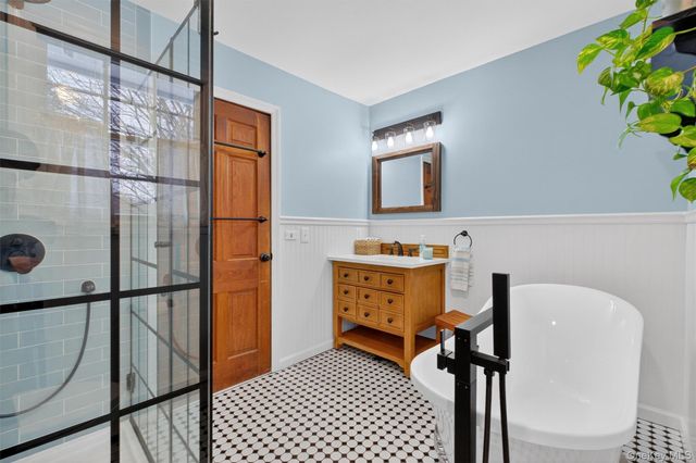 22 Hatfield Road, Mahopac, NY 10541