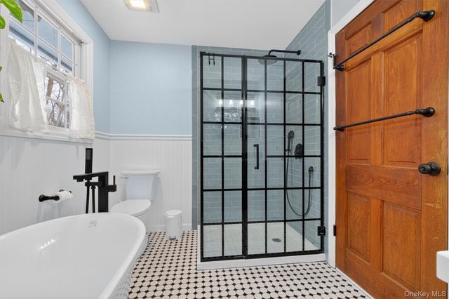 22 Hatfield Road, Mahopac, NY 10541