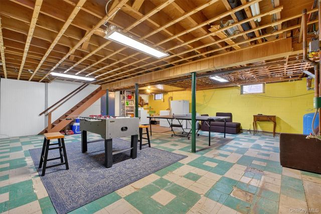 22 Hatfield Road, Mahopac, NY 10541