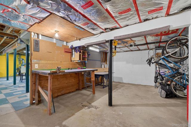 22 Hatfield Road, Mahopac, NY 10541