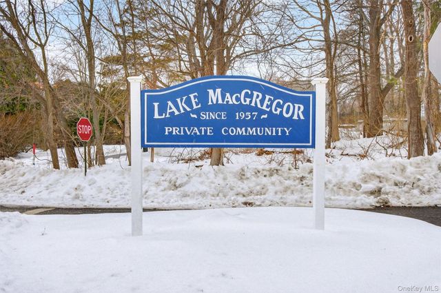 22 Hatfield Road, Mahopac, NY 10541