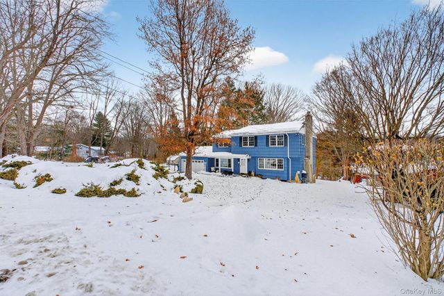 22 Hatfield Road, Mahopac, NY 10541