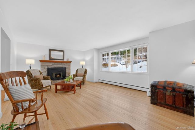 22 Hatfield Road, Mahopac, NY 10541