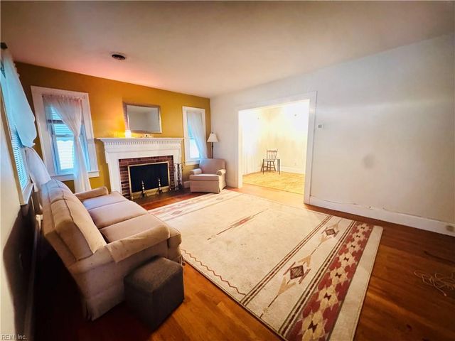 406 Causey AVE, Suffolk, VA 23434