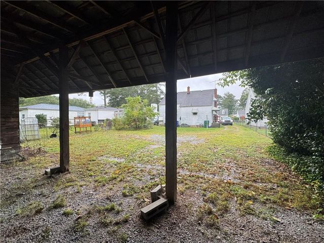 406 Causey AVE, Suffolk, VA 23434