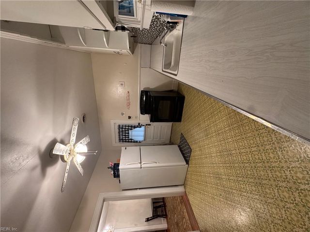 406 Causey AVE, Suffolk, VA 23434