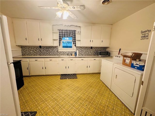 406 Causey AVE, Suffolk, VA 23434