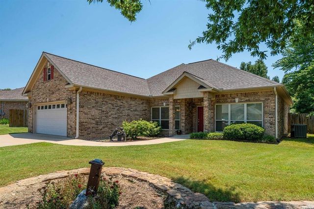 211 Willowbend Circle, Hot Springs, AR 71913