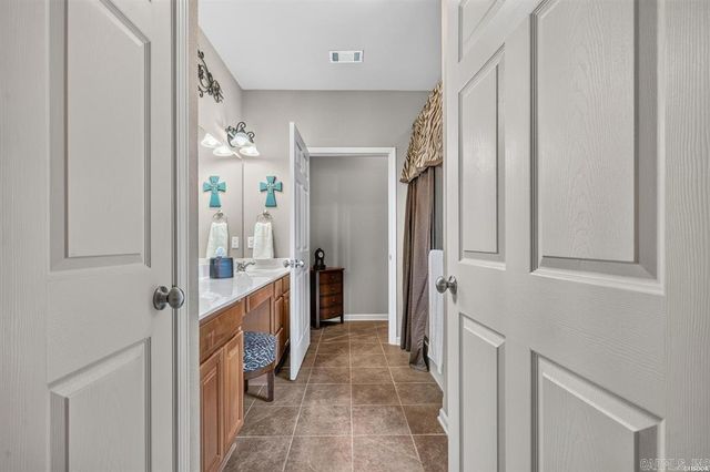 211 Willowbend Circle, Hot Springs, AR 71913